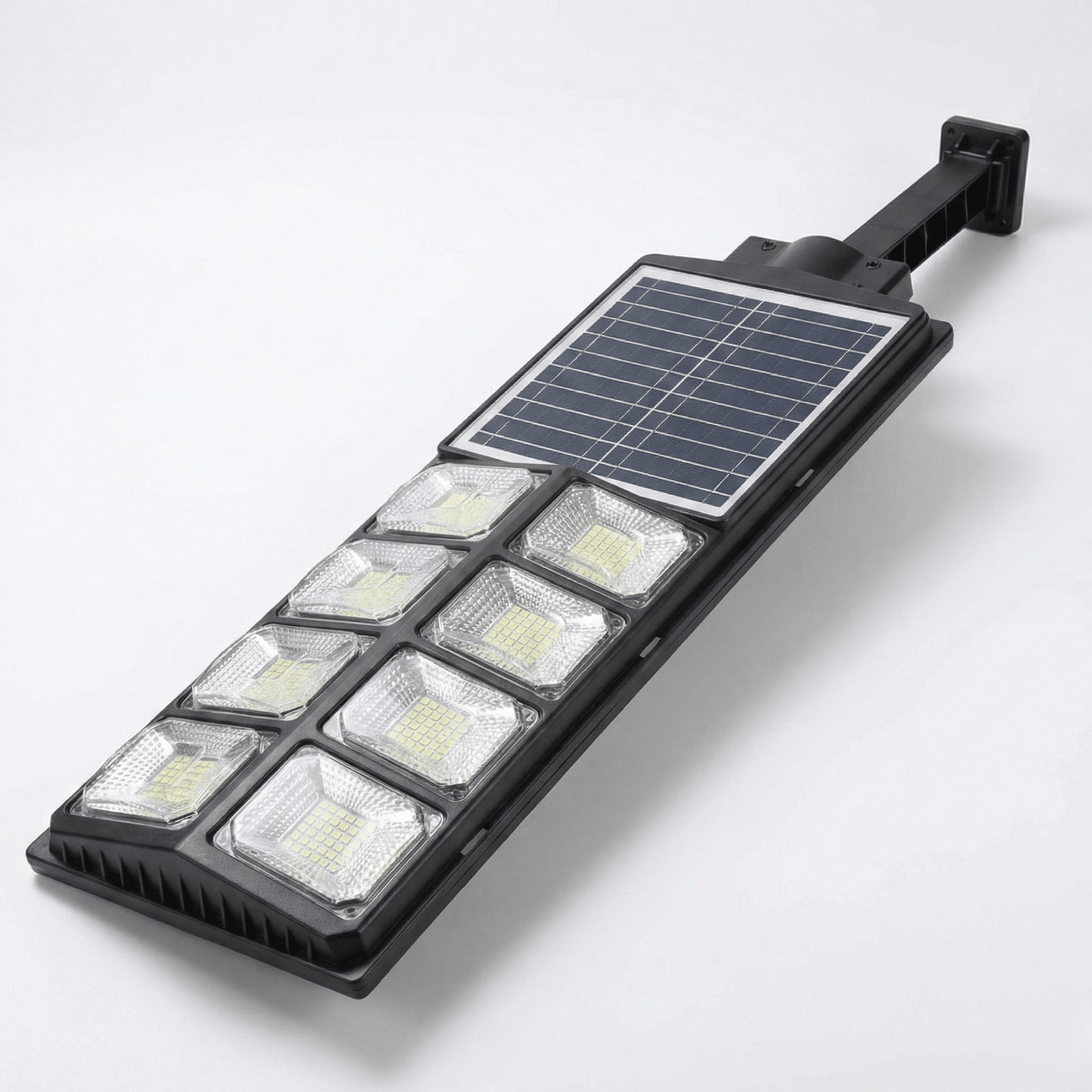 Professional Solar Küçə Lambası – 100W Gücündə, Sensorlu və Pultlu