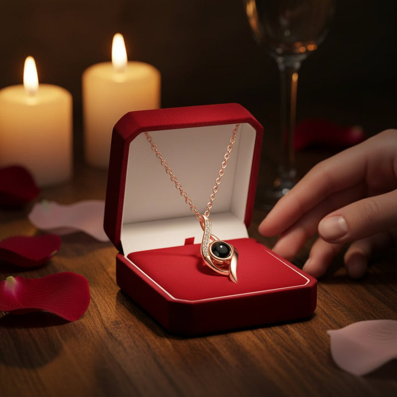 100 Dildə "Səni Sevirəm" – Asimmetrik Həndəsi Diamond BoyunbağıbizimHousebizimHouseBoz - bizimHouse