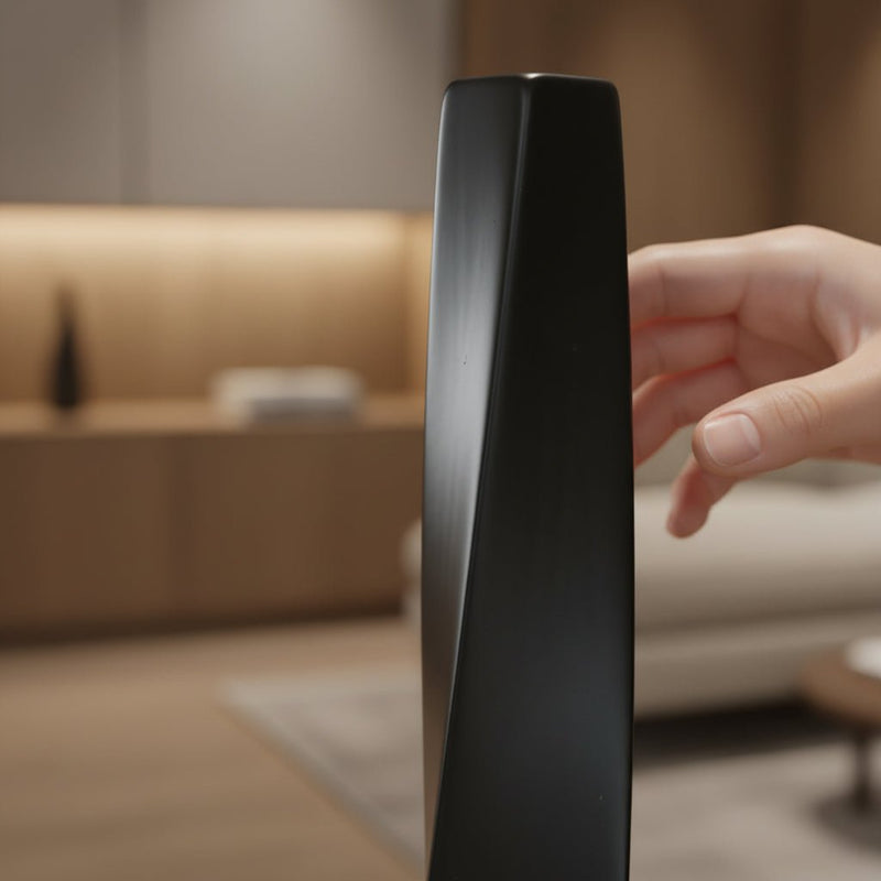 Modern Minimalist Keramika Vaza – Sırlı Səth və Abstrakt DizaynbizimHousebizimHouseQara - bizimHouse