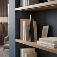 Modern Minimalist Keramika Vaza – Sırlı Səth və Abstrakt DizaynbizimHousebizimHouseQara - bizimHouse